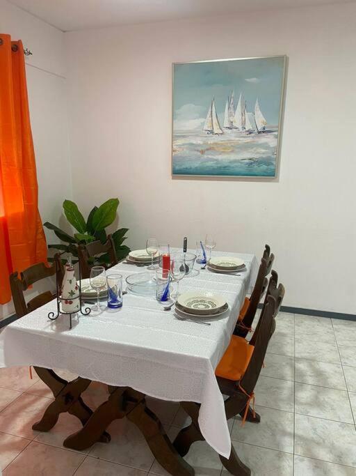 Lovely Apartment In Mindelo City Center Exteriör bild
