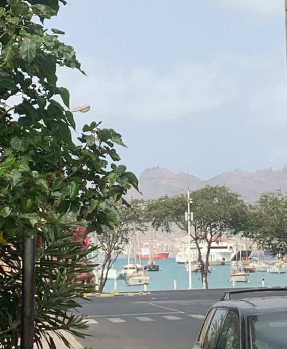 Lovely Apartment In Mindelo City Center Exteriör bild